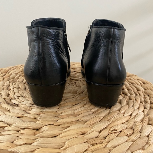 Sam Edelman Black Petty Booties sz 9 - Picture 4 of 6